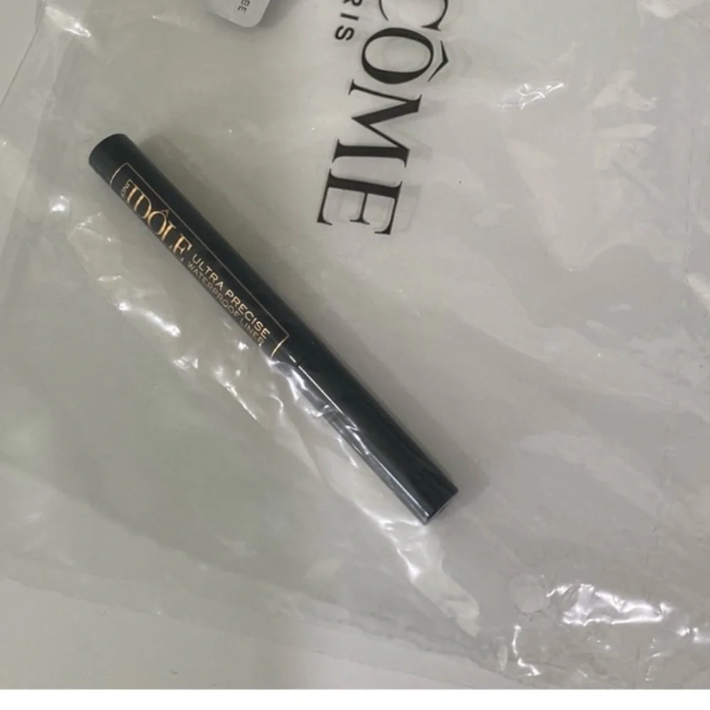 Lancome IDOLE Ultra Precise Waterproof Eyeliner